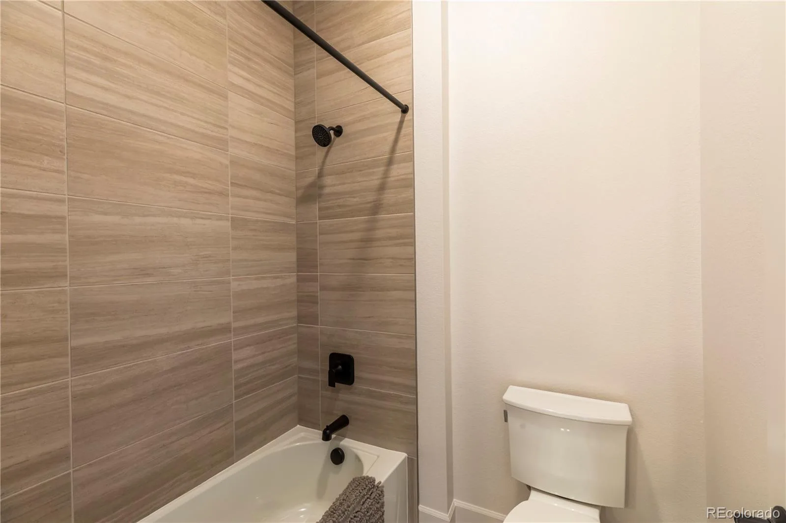 8611 Carneros Court Parker CO 80138 | MLS #REC9491159 08192026221456 1600 27
