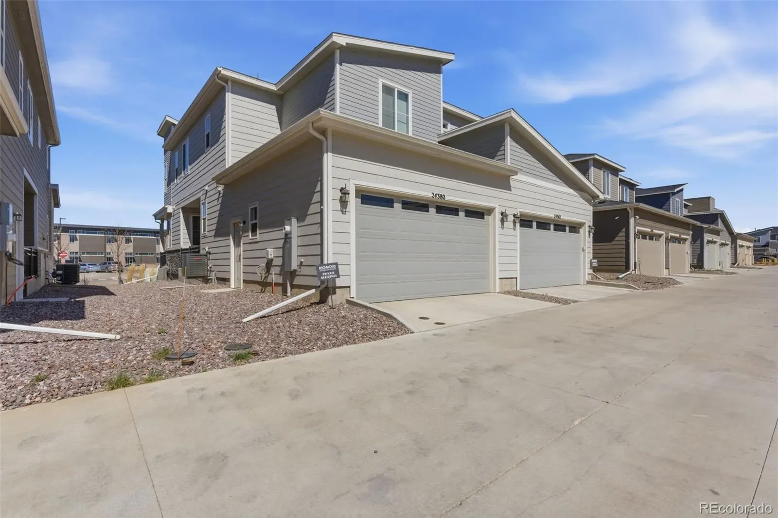 24380 E 42nd Avenue Aurora CO 80019 | MLS #REC9491657 03302026214954 1600 21