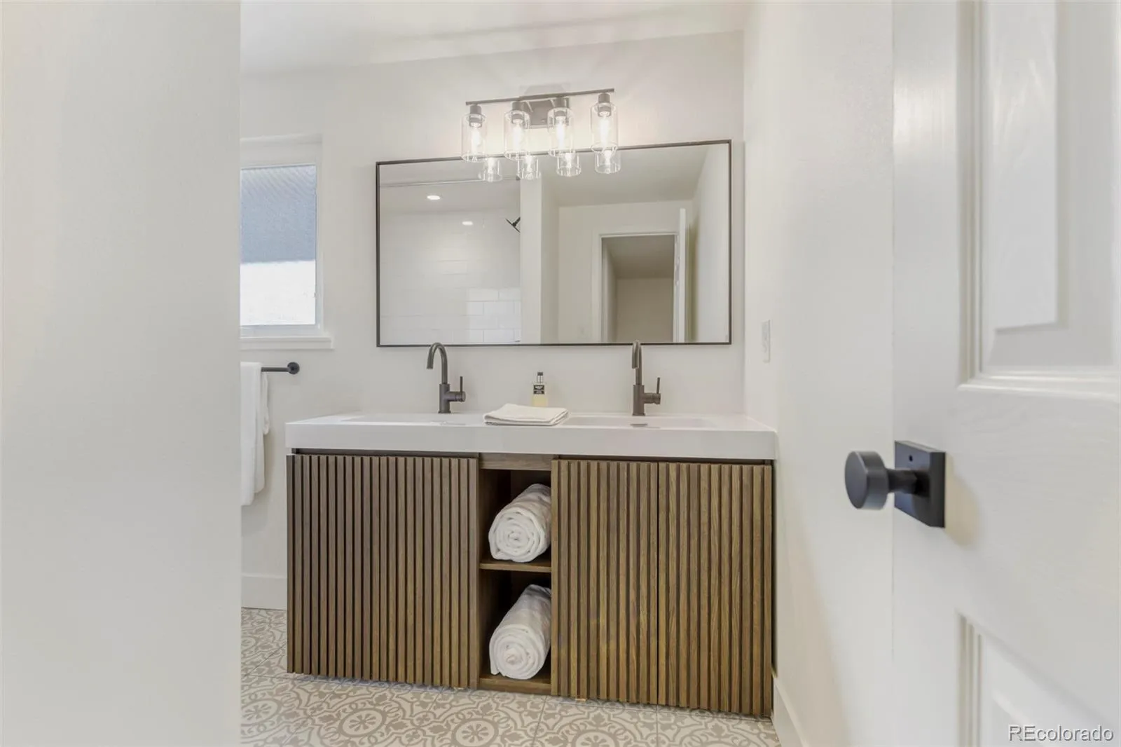 04142026222038 1600 13