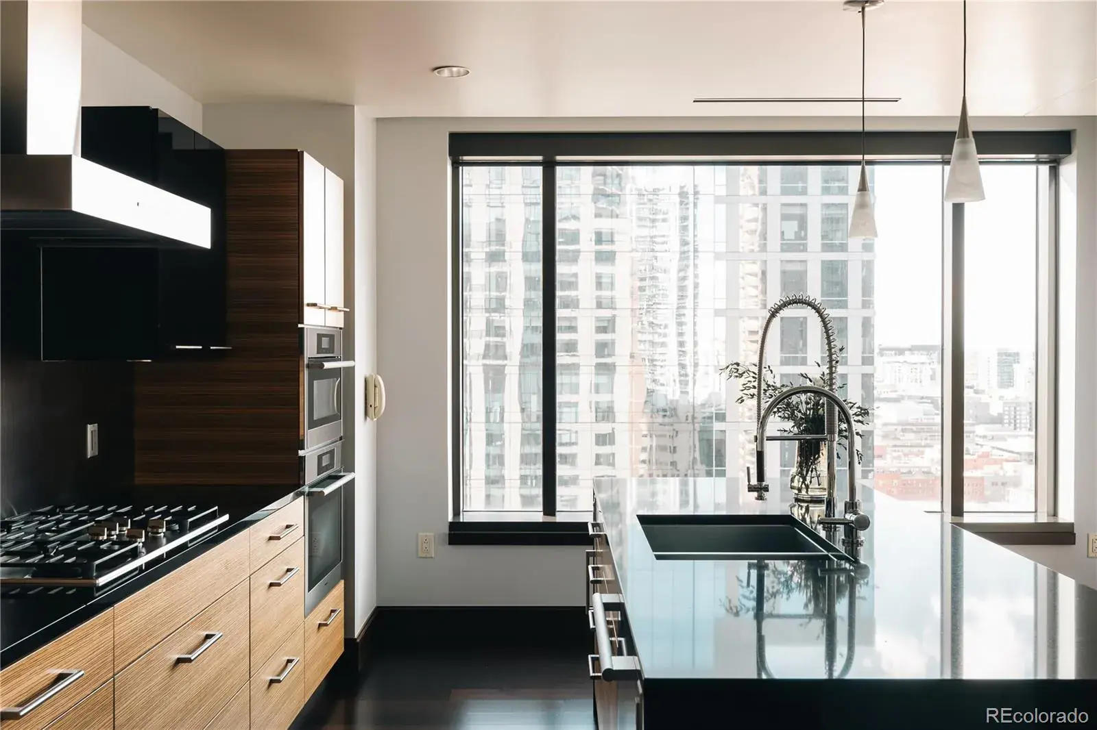 10142025211321 1600 6