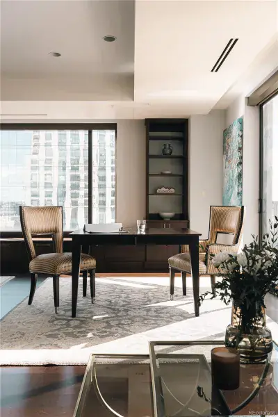 10142025211321 800 15