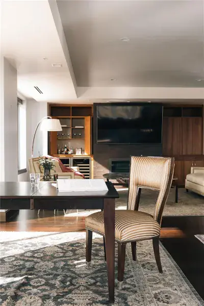 10142025211321 800 18