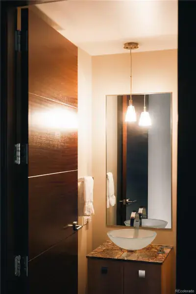 10142025211321 800 27