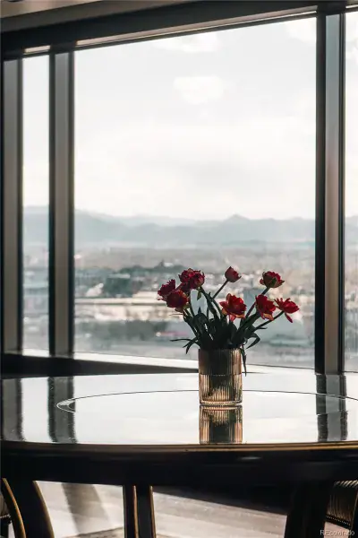 10142025211321 800 8