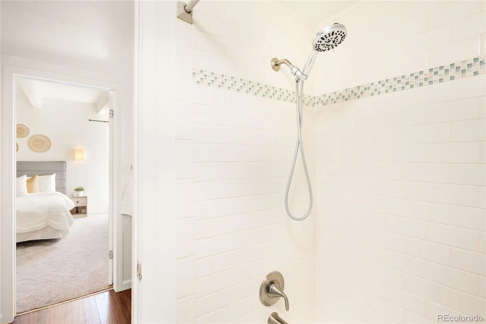 04172026171206 1600 21