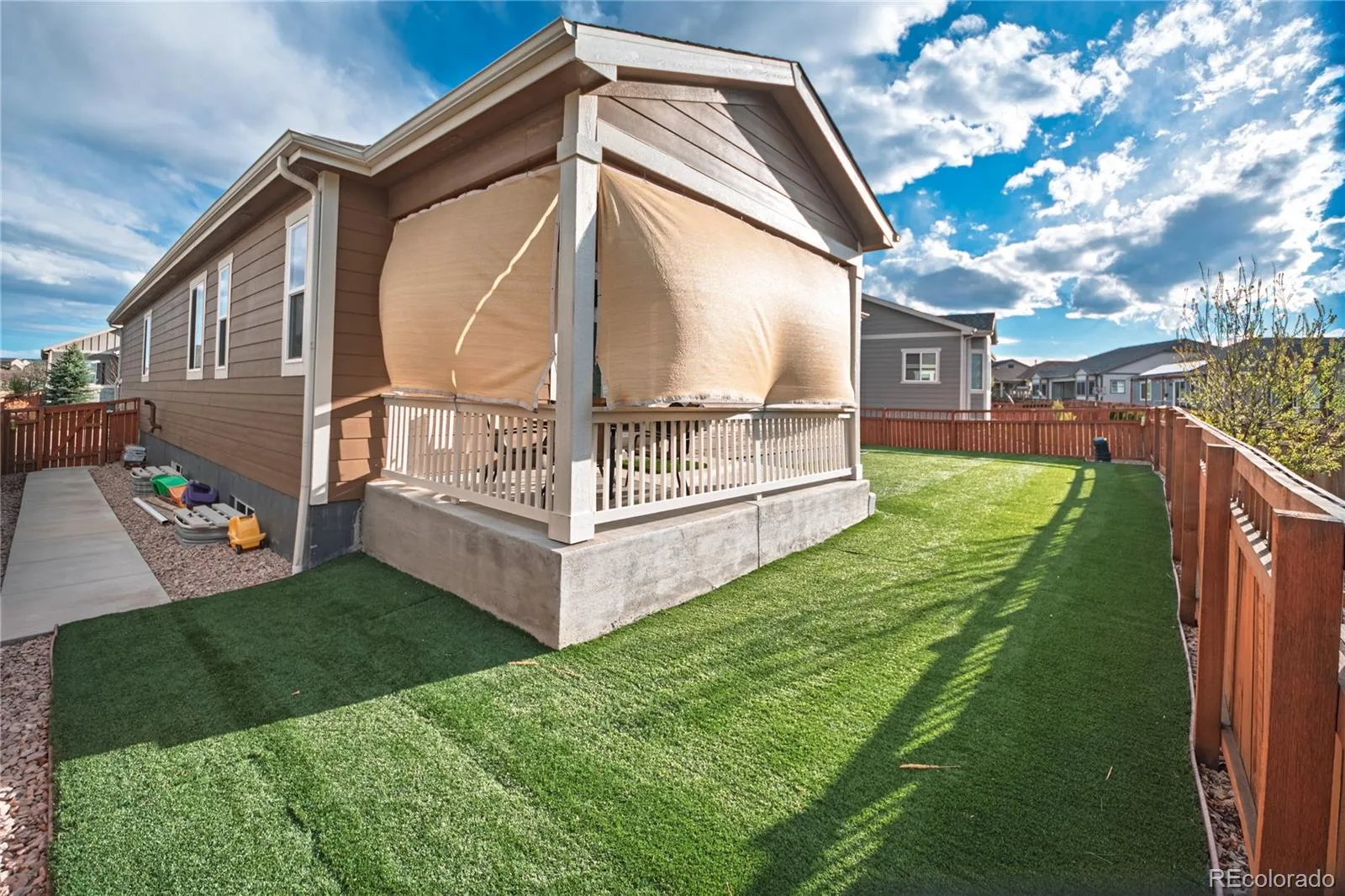 7408 Greenwater Circle Castle Rock CO 80108 MLS #REC9494428 05202026062145 1600 32