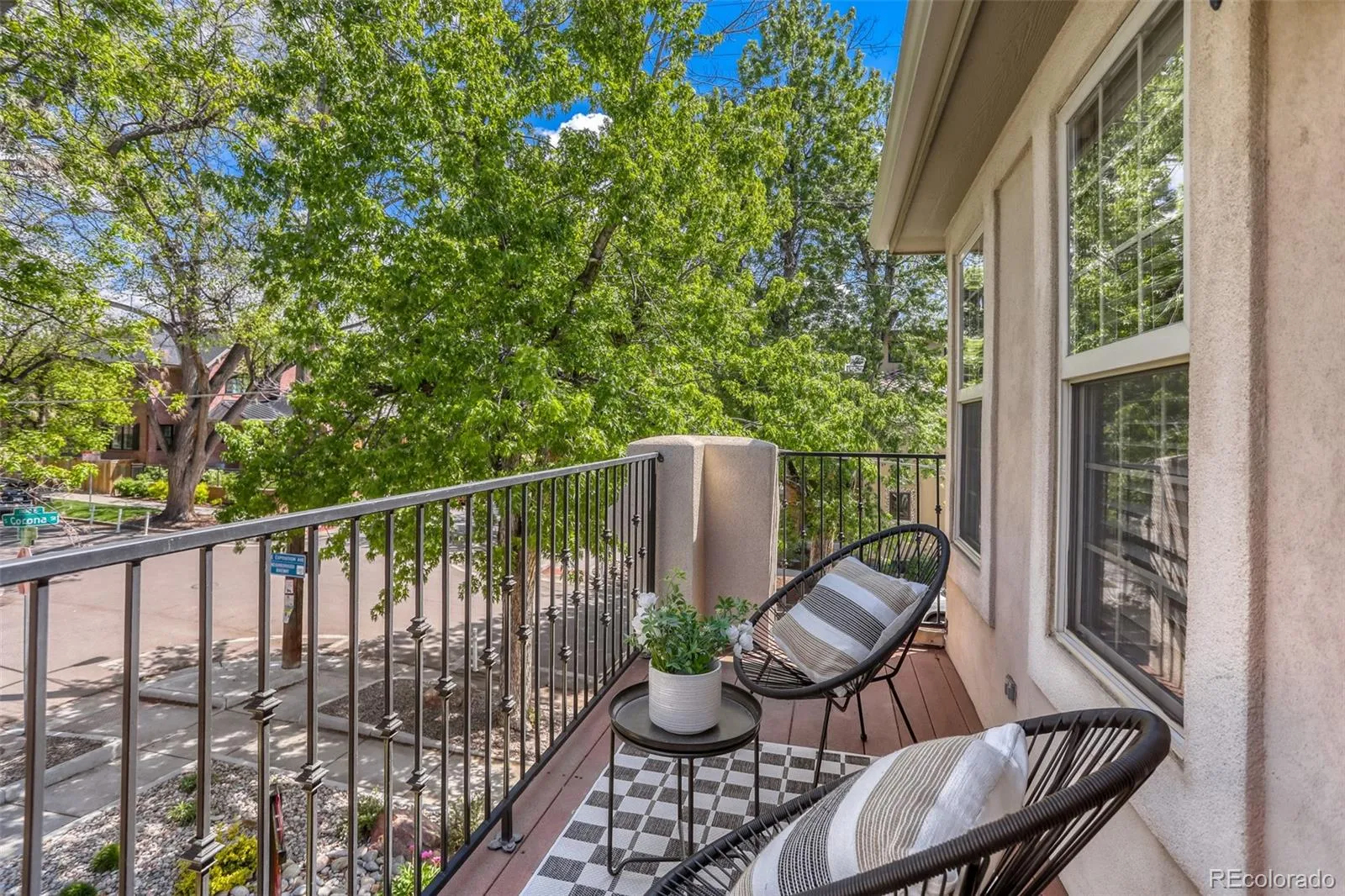 697 S Corona Street Denver CO 80209 MLS #REC9496385 05032026003714 1600 11