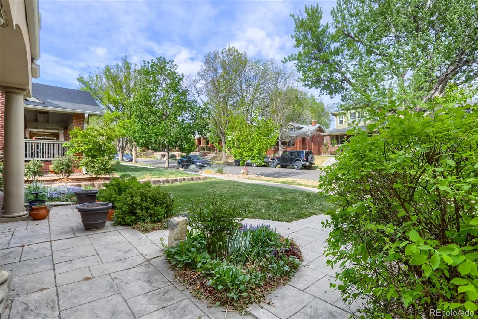 697 S Corona Street Denver CO 80209 MLS #REC9496385 05032026003714 1600 26