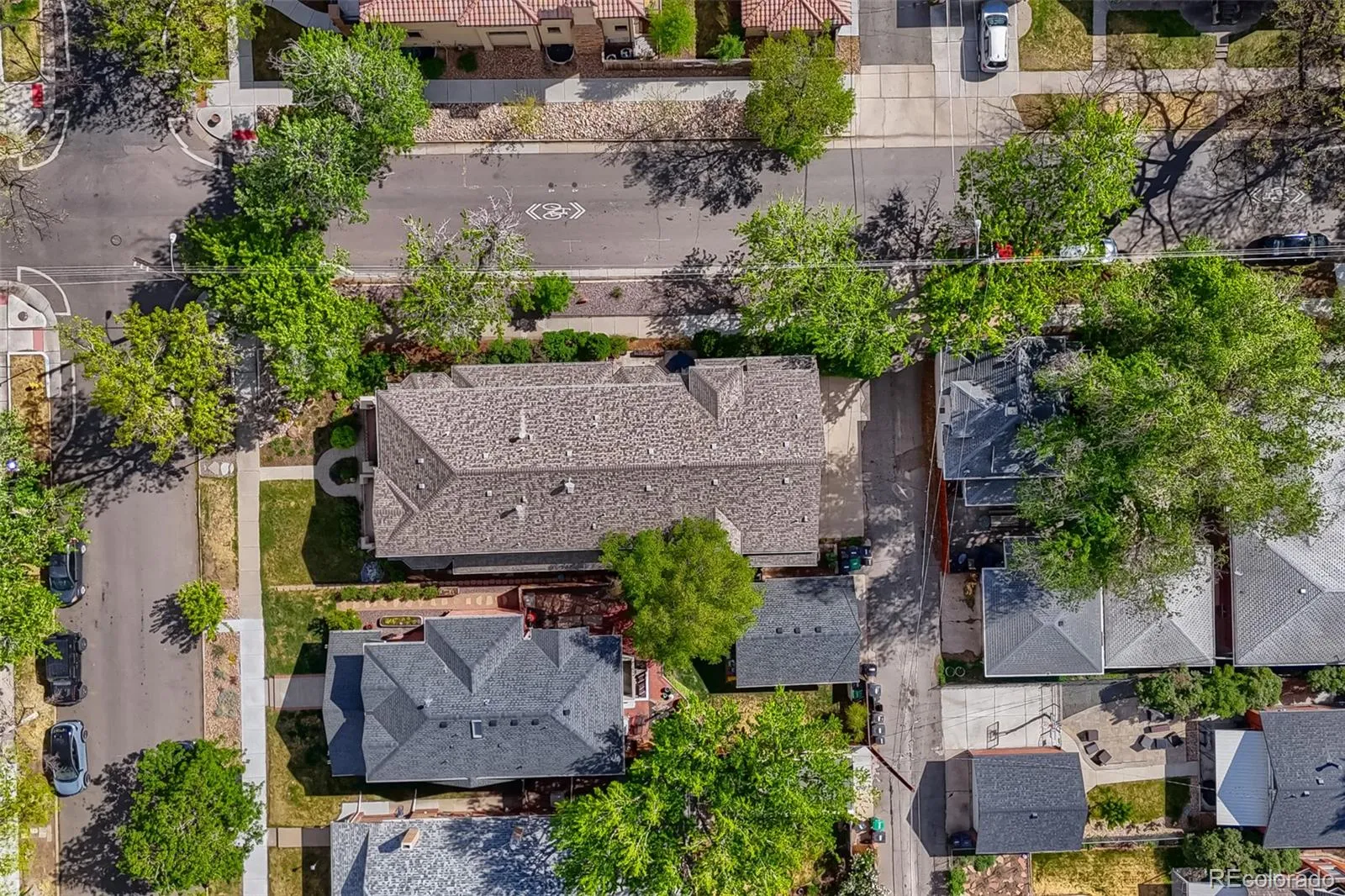 697 S Corona Street Denver CO 80209 MLS #REC9496385 05032026003714 1600 28