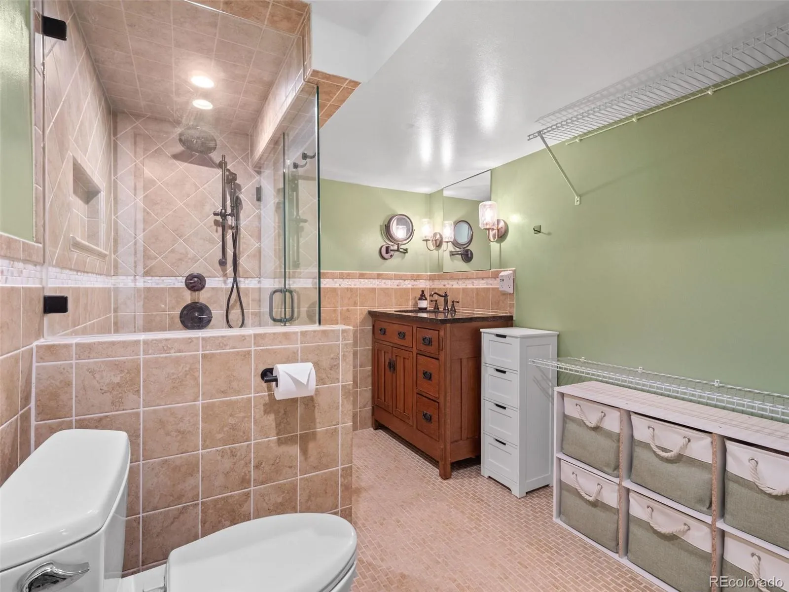 6346 W Monticello Avenue Littleton CO 80128 MLS #REC9498341 04262026175110 1600 24