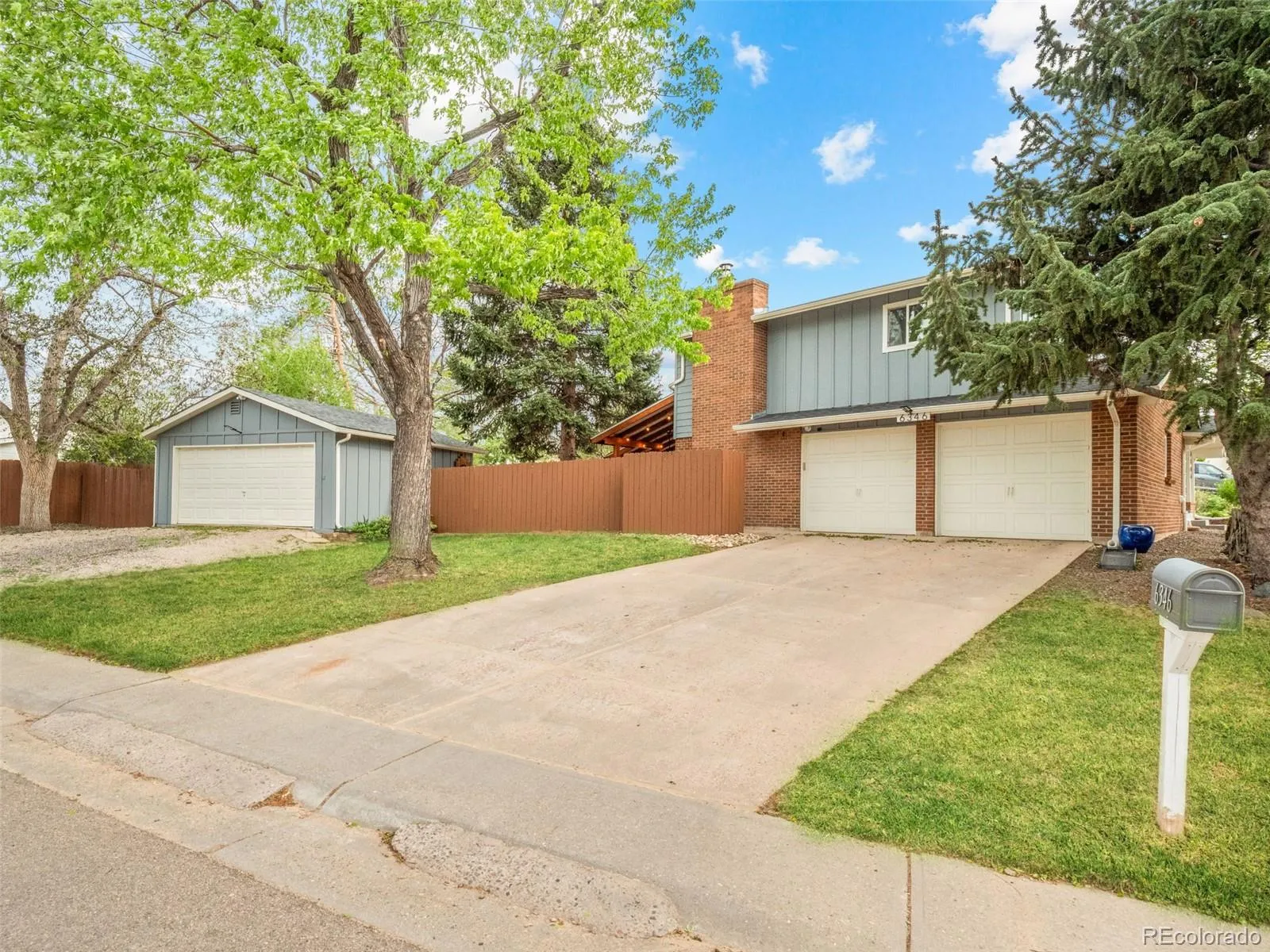 6346 W Monticello Avenue Littleton CO 80128 MLS #REC9498341 04262026175110 1600 31