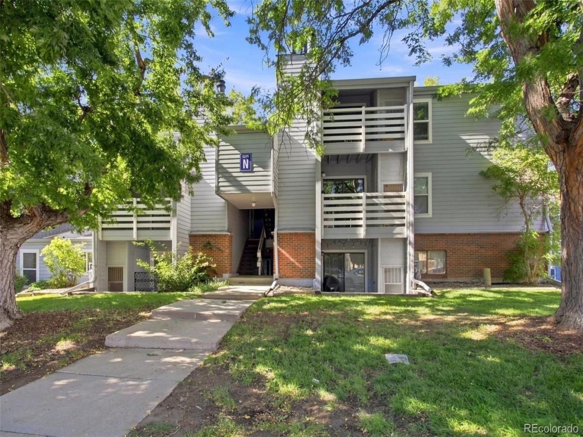 7395 E Eastman Avenue #204N Denver CO 80231 | MLS #REC9500114 MLS #REC9500114 image #0