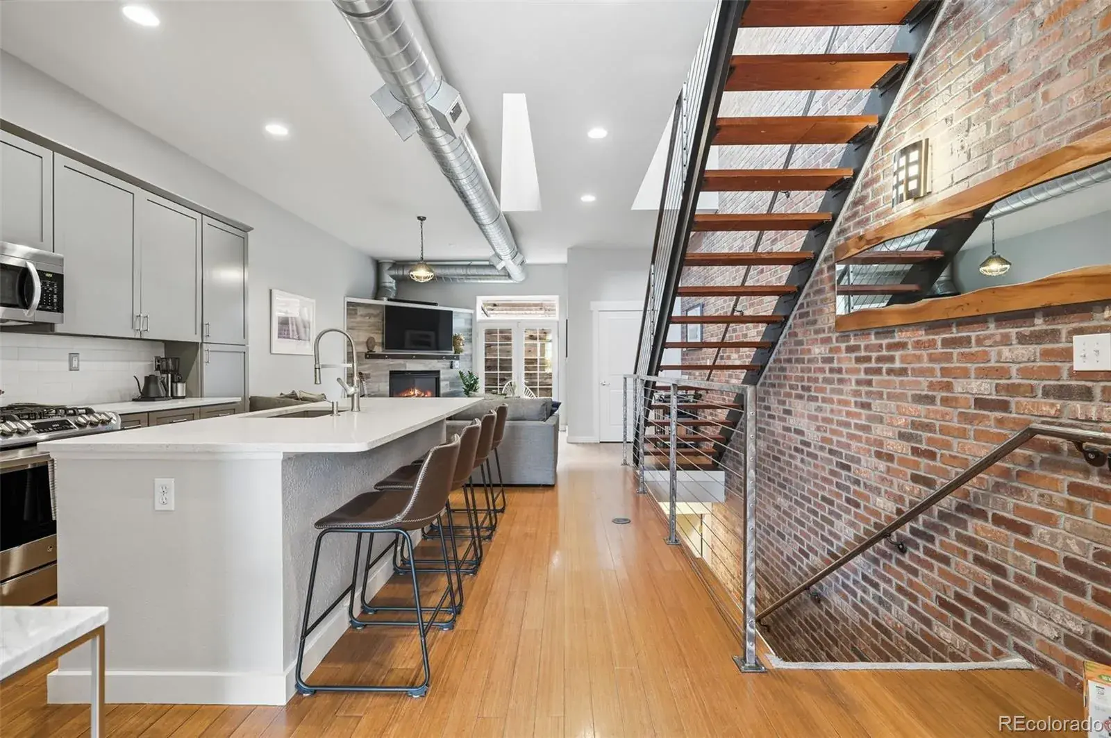 01282026020923 1600 9