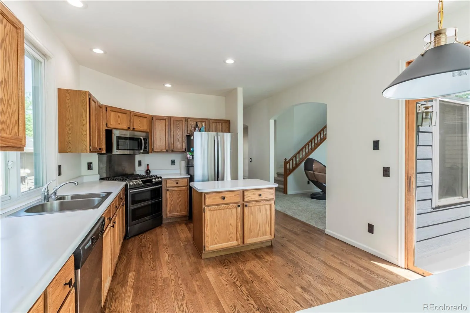 14324 W Wesley Circle Lakewood CO 80228 MLS #REC9500343 05202026002349 1600 8