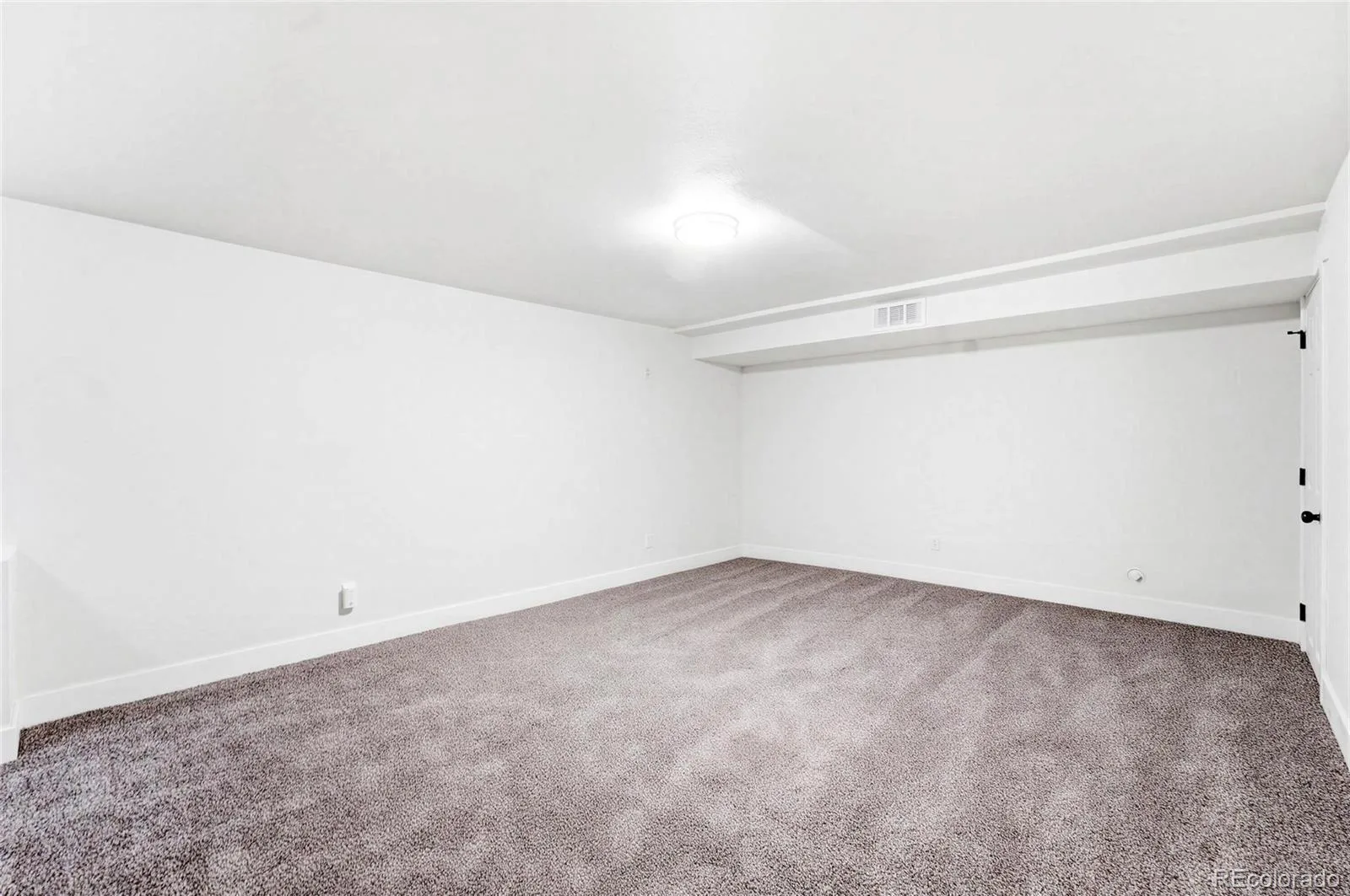 11229 Holly Street Denver CO 80233 | MLS #REC9503340 08112026043259 1600 8