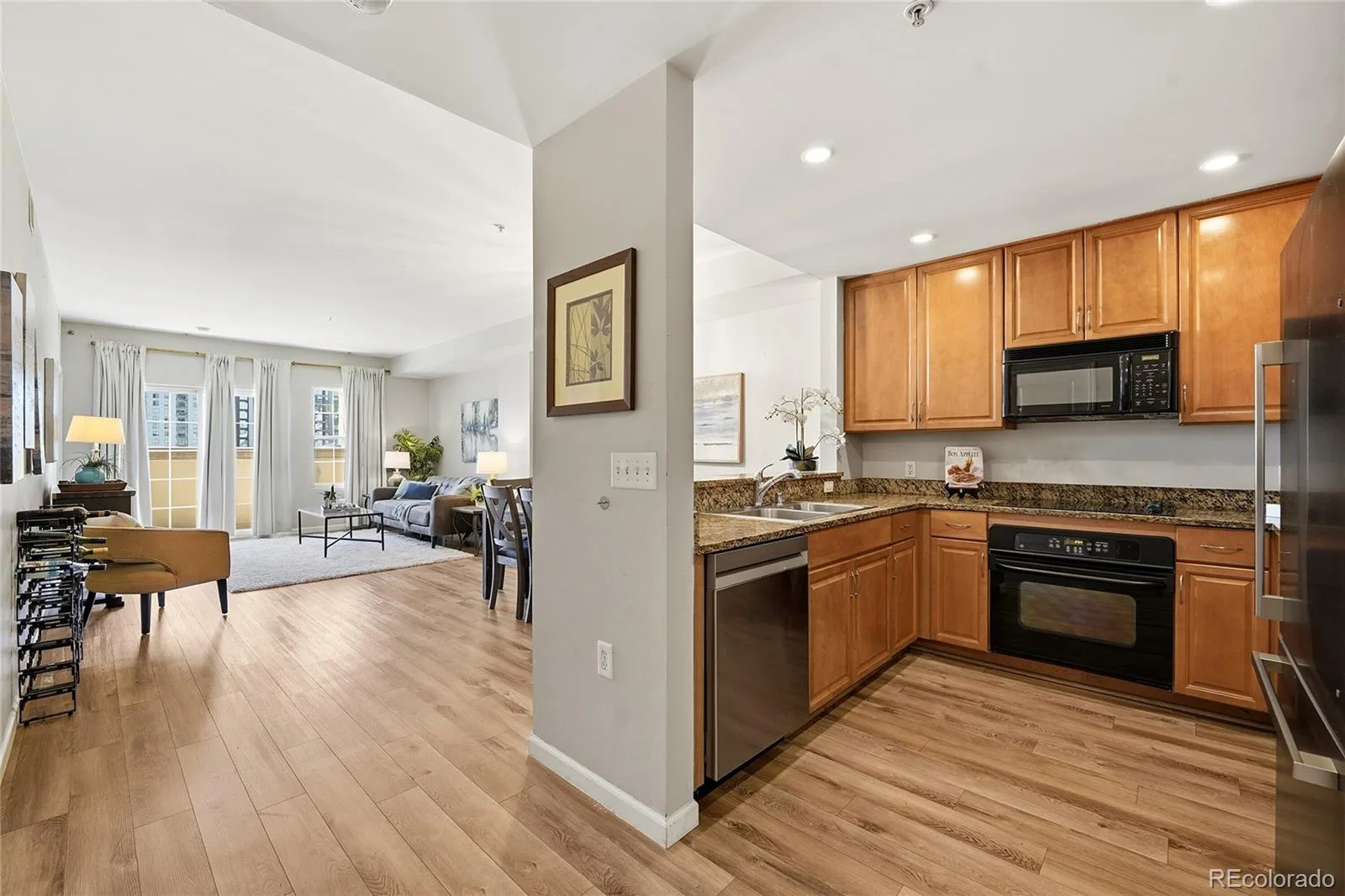 925 N Lincoln Street #4E Denver CO 80203 MLS #REC9503618 06192026235021 1600 1