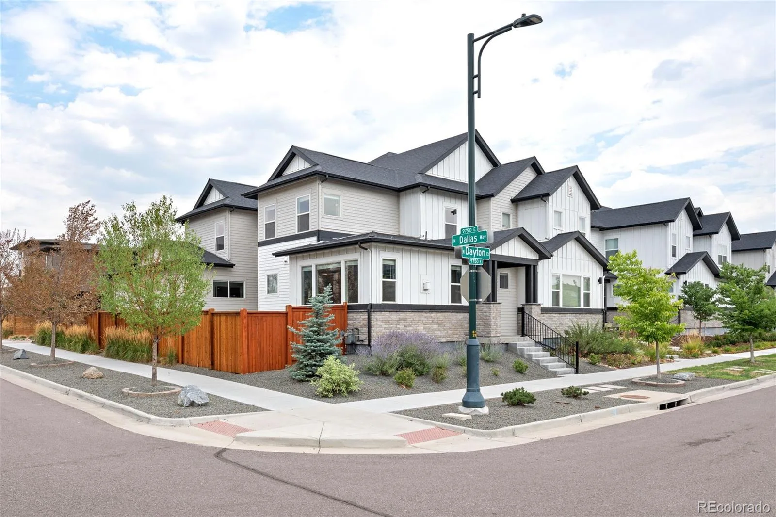 9751 E 62nd Drive Denver CO 80238 | MLS #REC9504278 08132026224006 1600 2