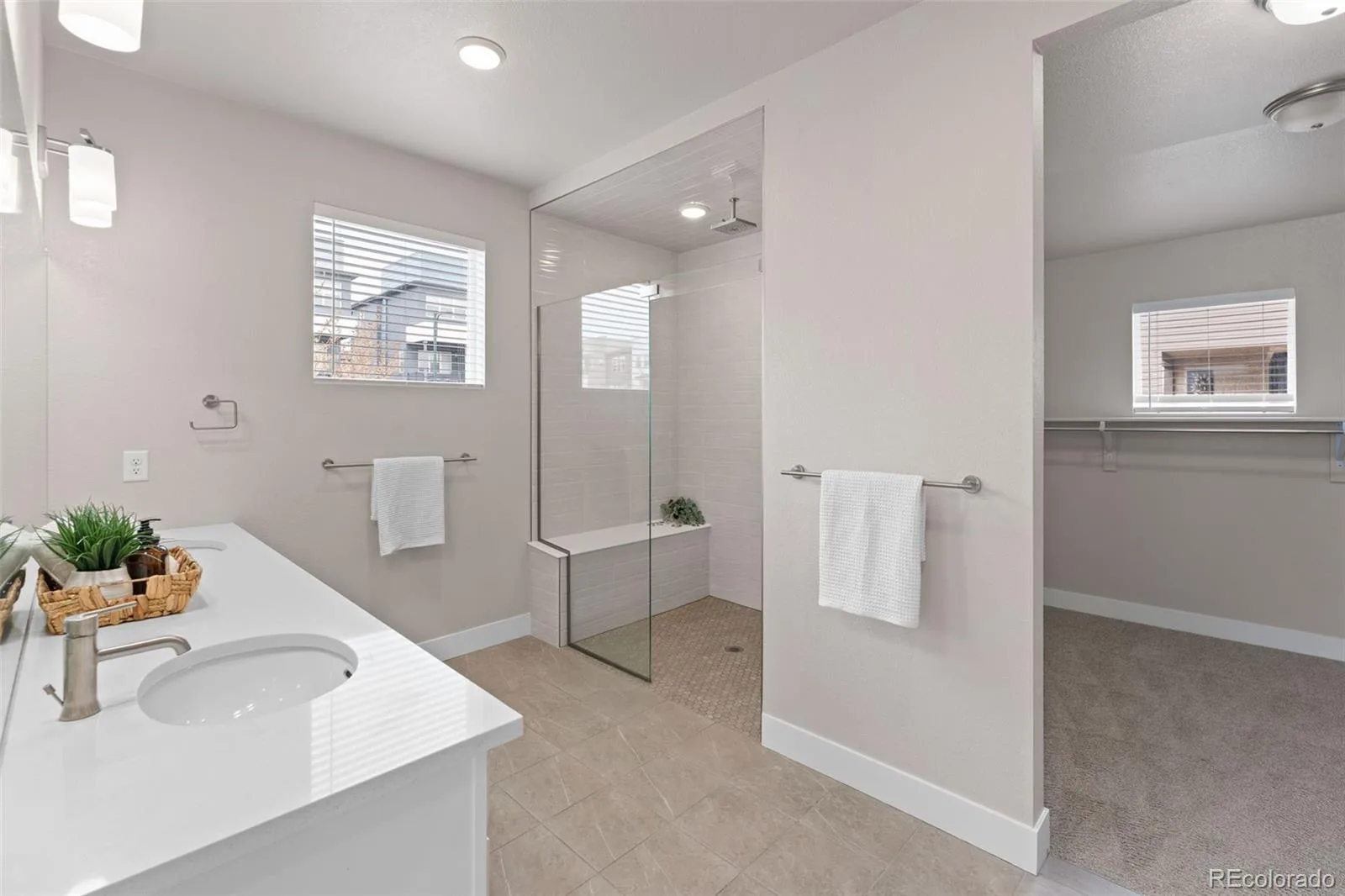 9751 E 62nd Drive Denver CO 80238 | MLS #REC9504278 08132026224006 1600 21