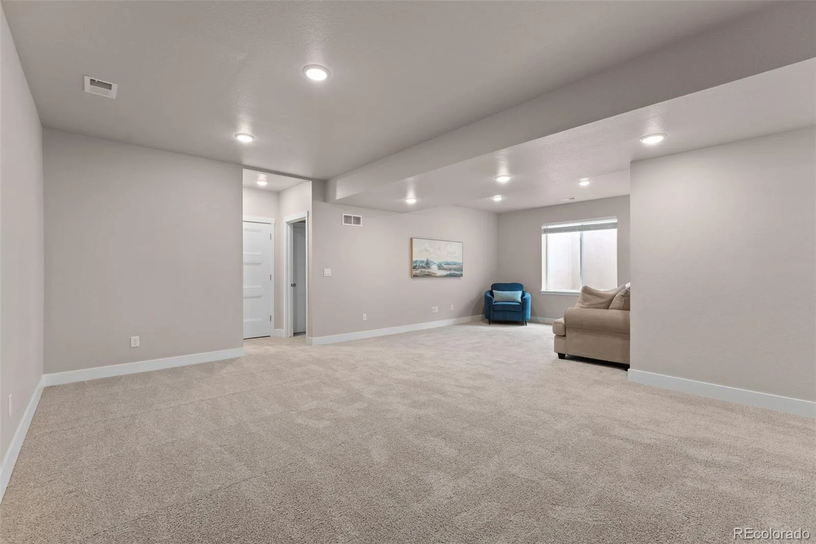 9751 E 62nd Drive Denver CO 80238 | MLS #REC9504278 08132026224006 1600 35