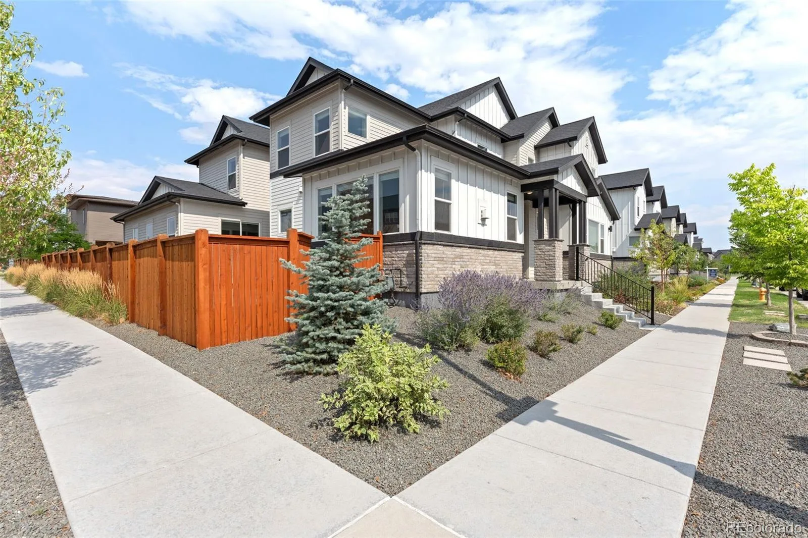 9751 E 62nd Drive Denver CO 80238 | MLS #REC9504278 08132026224006 1600 45