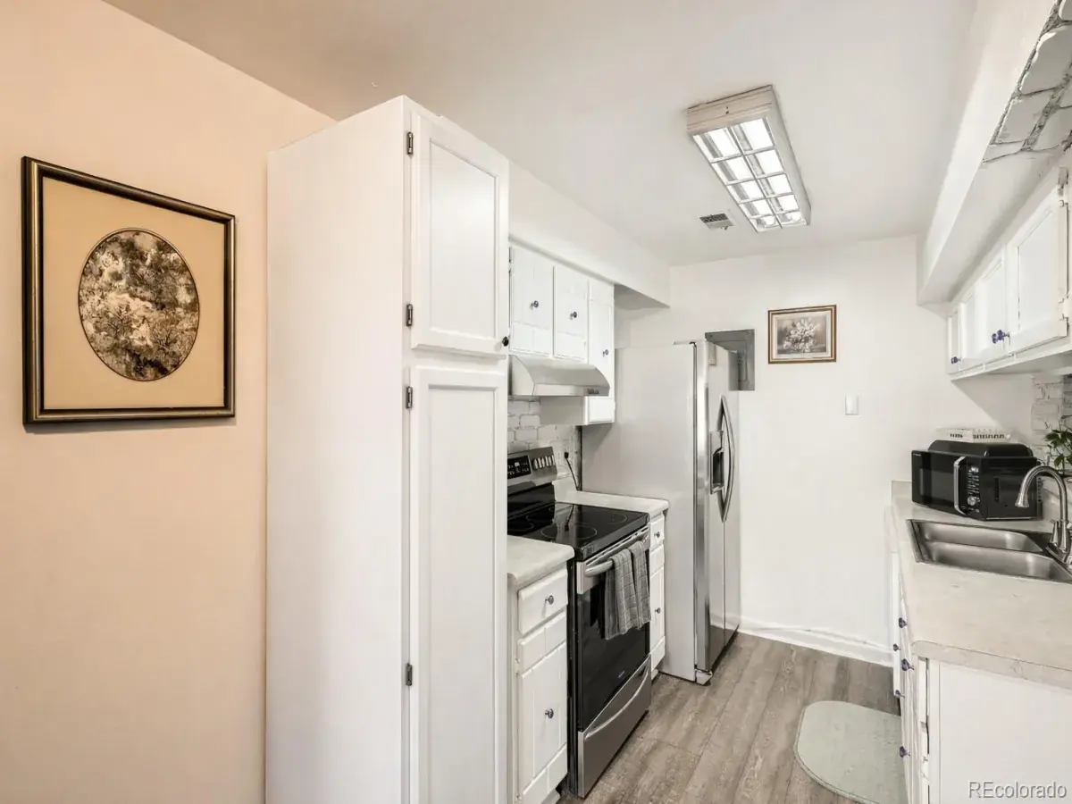 1165 S Fairplay Circle #B Aurora CO 80012 MLS #REC9504476 02212026005822 1200 8