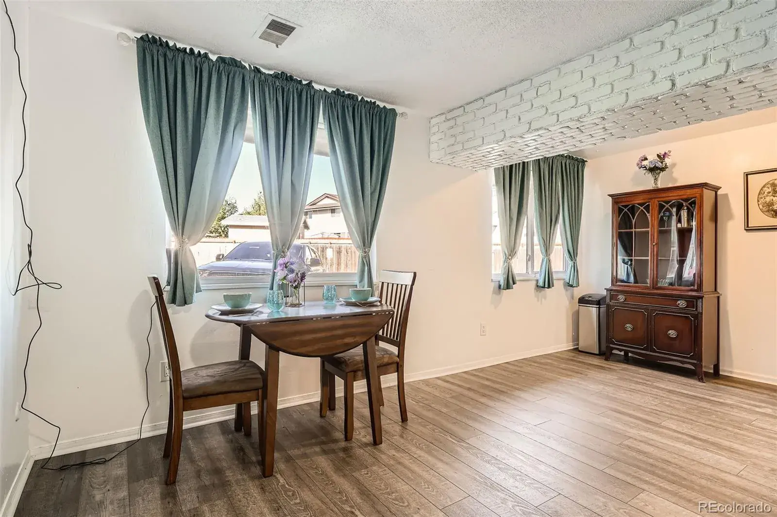 1165 S Fairplay Circle #B Aurora CO 80012 MLS #REC9504476 02212026005822 1600 11
