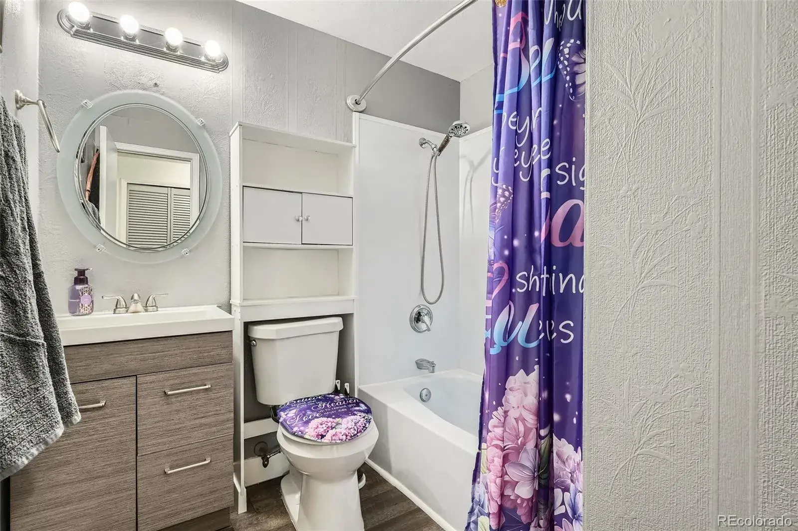 1165 S Fairplay Circle #B Aurora CO 80012 MLS #REC9504476 02212026005822 1600 17