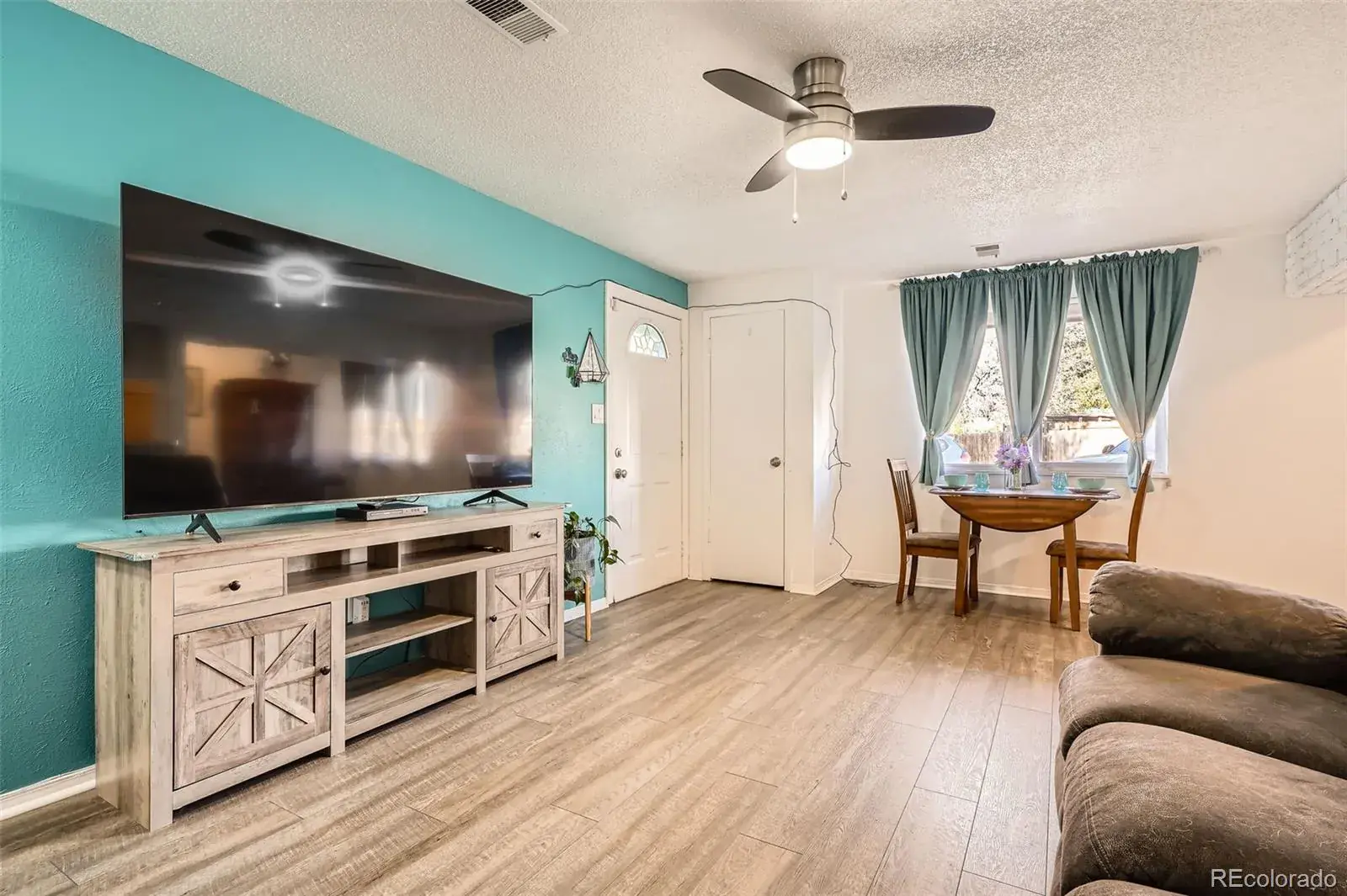 1165 S Fairplay Circle #B Aurora CO 80012 MLS #REC9504476 02212026005822 1600 4
