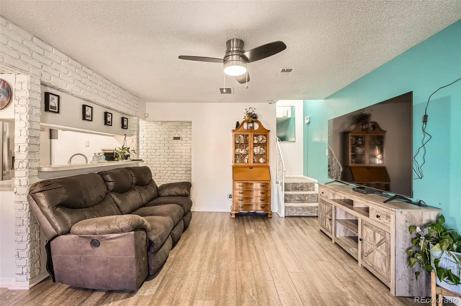 1165 S Fairplay Circle #B Aurora CO 80012 MLS #REC9504476 02212026005822 1600 5