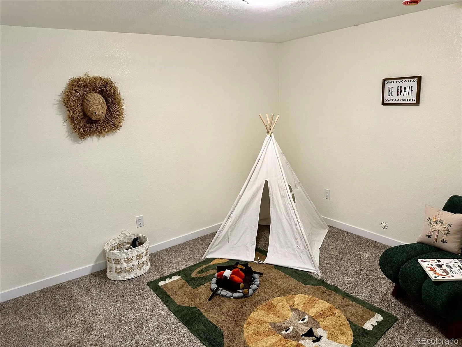 2560 S Sable Way Aurora CO 80014 MLS #REC9511355 04262026192118 1600 15