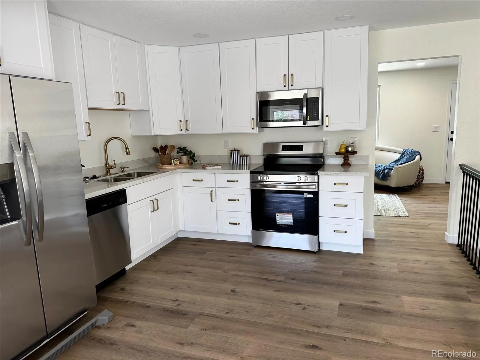 2560 S Sable Way Aurora CO 80014 MLS #REC9511355 04262026192118 1600 6