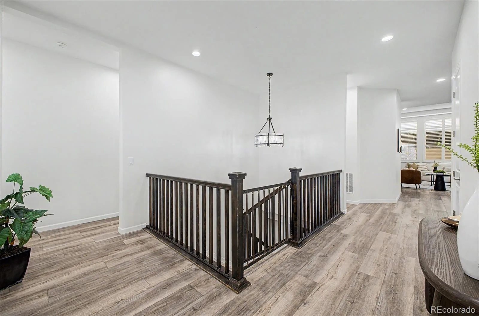 9557 Boone Lane Littleton CO 80125 | MLS #REC9511485 08202026155716 1600 14