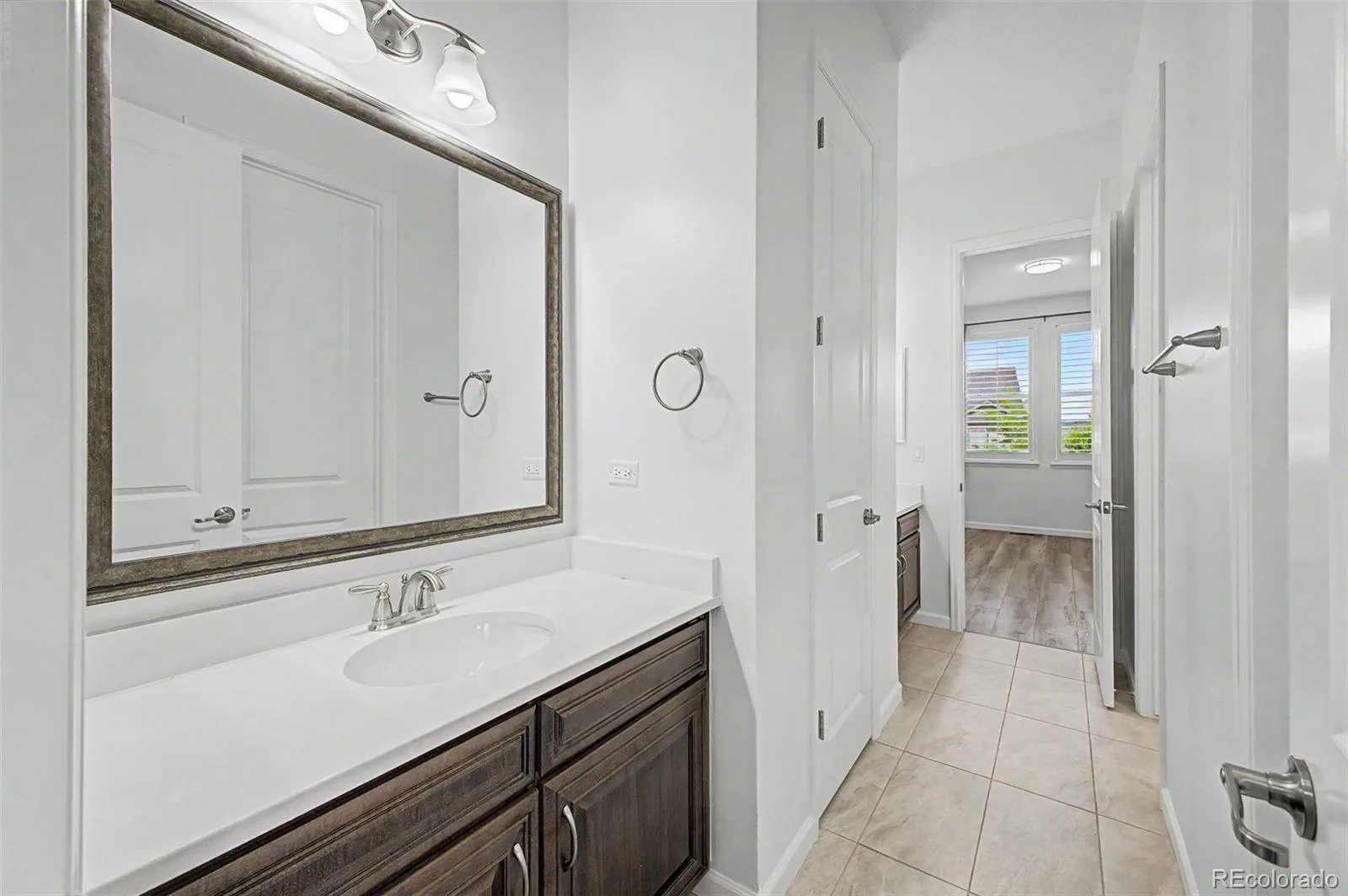 9557 Boone Lane Littleton CO 80125 | MLS #REC9511485 08202026155716 1600 24