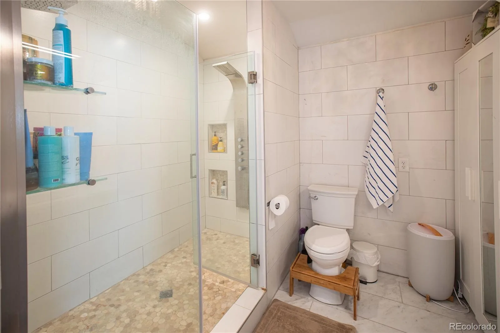 4960 S Lipan Drive Englewood CO 80110 | MLS #REC9512759 07302026155825 1600 35