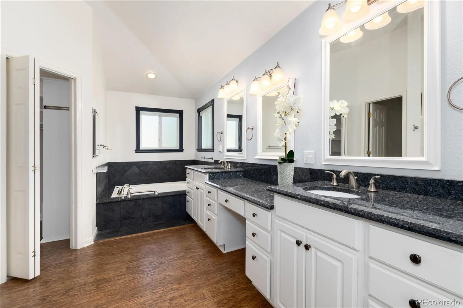 7282 S Acoma S Street Littleton CO 80120 MLS #REC9514202 06152026193139 1600 18