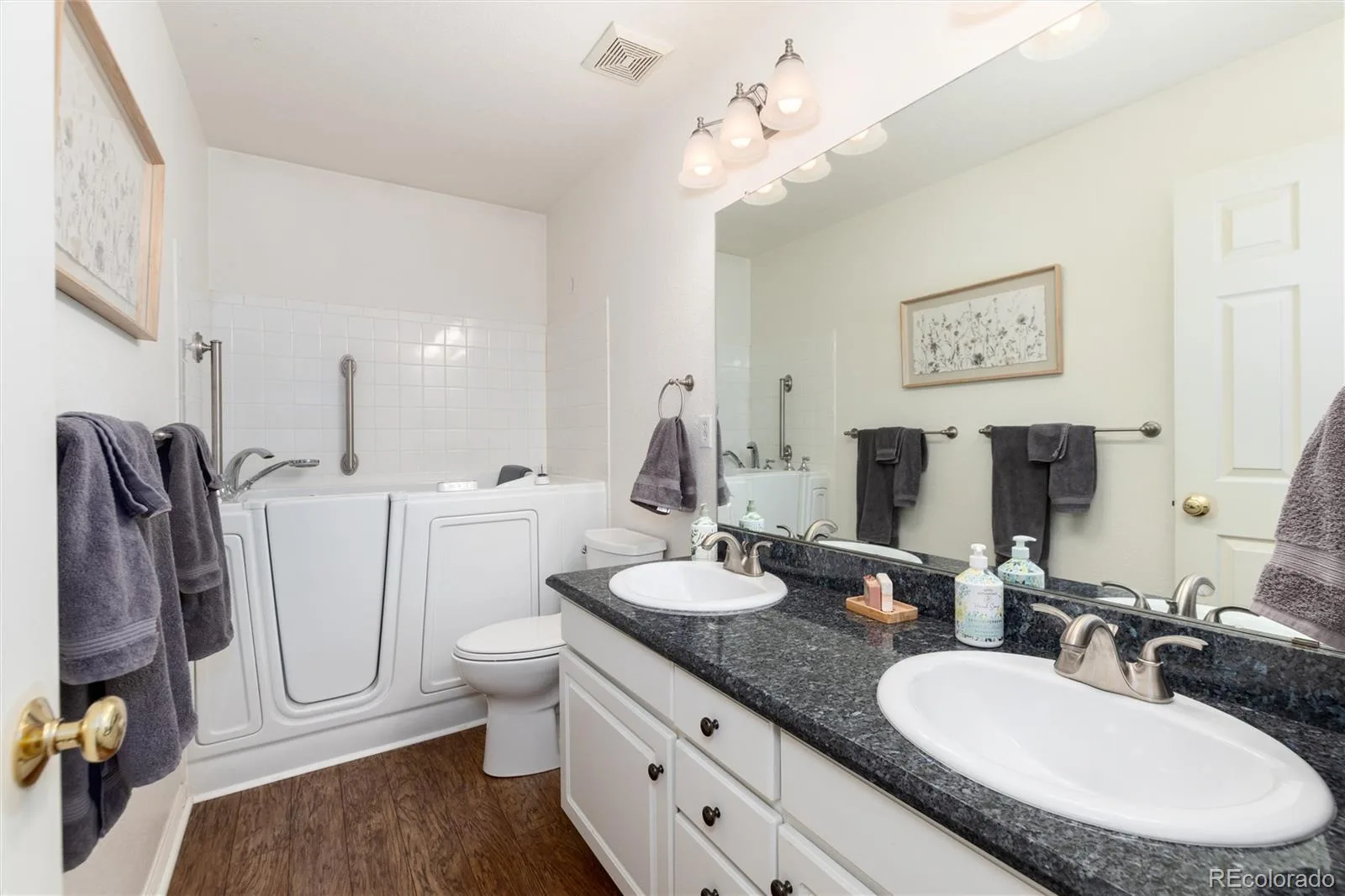 7282 S Acoma S Street Littleton CO 80120 MLS #REC9514202 06152026193139 1600 23