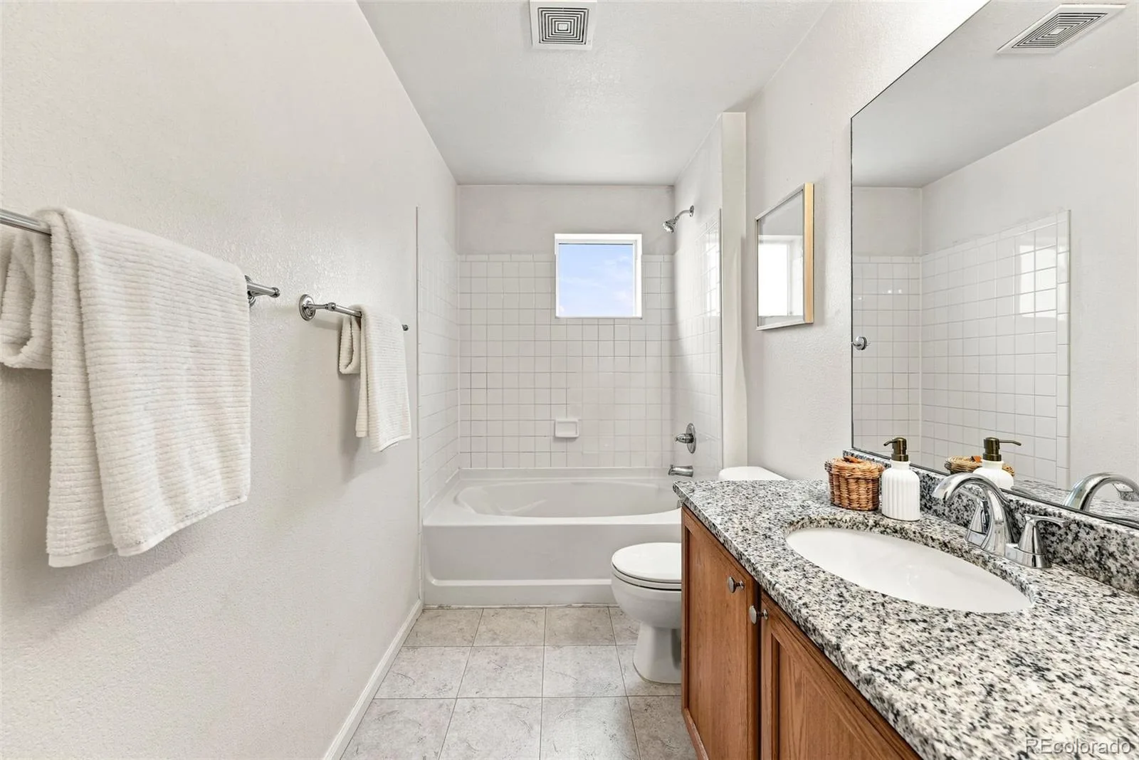 5460 Allison Street #202 Arvada CO 80002 | MLS #REC9518444 08122026233747 1600 11