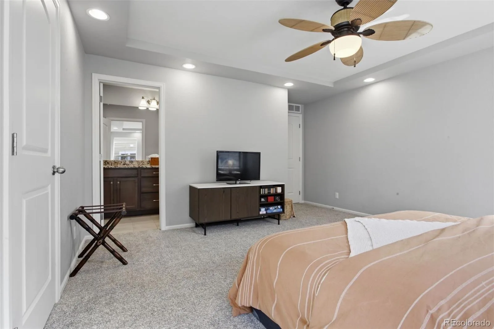 19037 Randolph Place Denver CO 80249 | MLS #REC9521721 08212026145110 1600 19