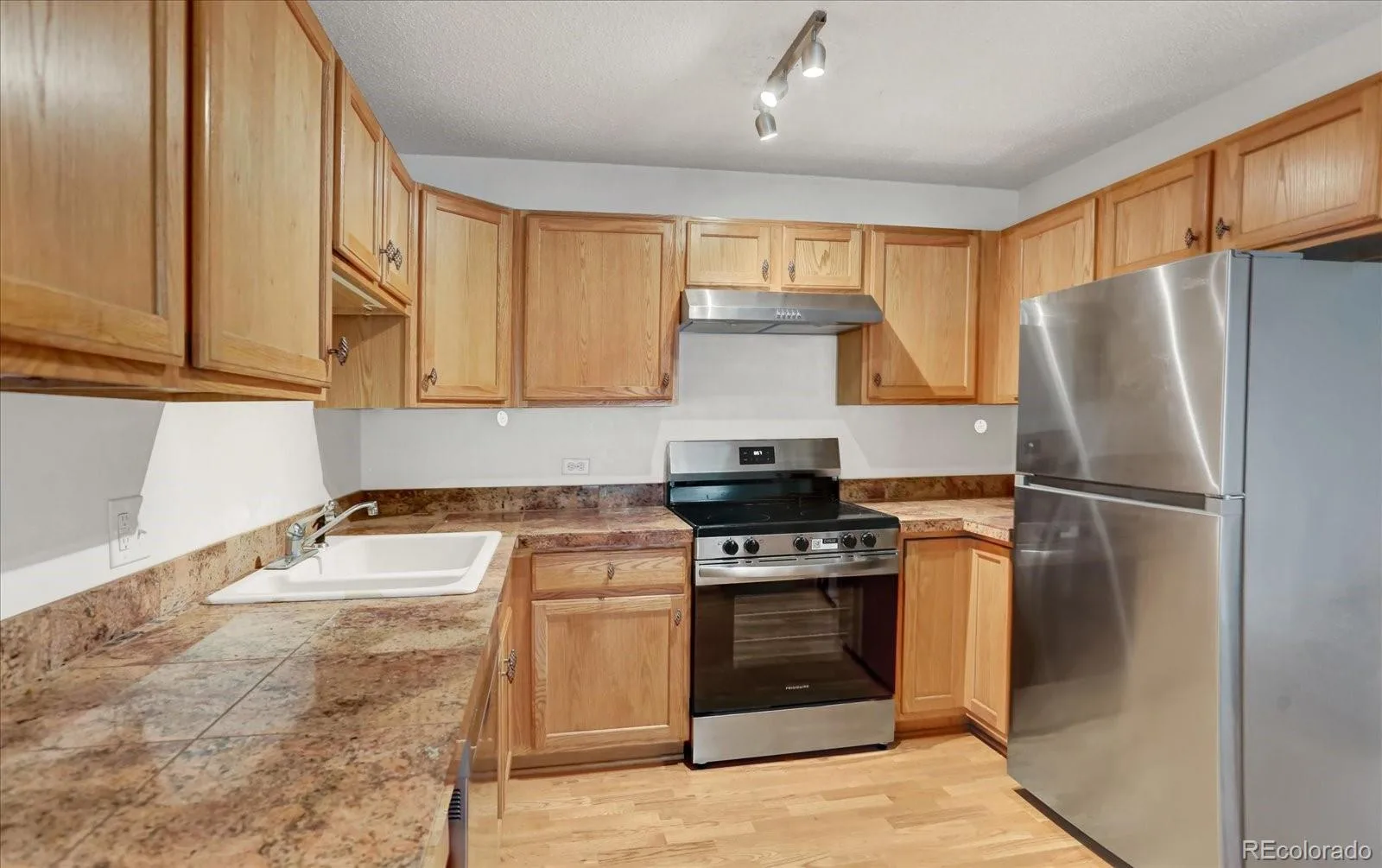 705 S Alton Way #5B Denver CO 80247 | MLS #REC9522474 08282026151619 1600 12
