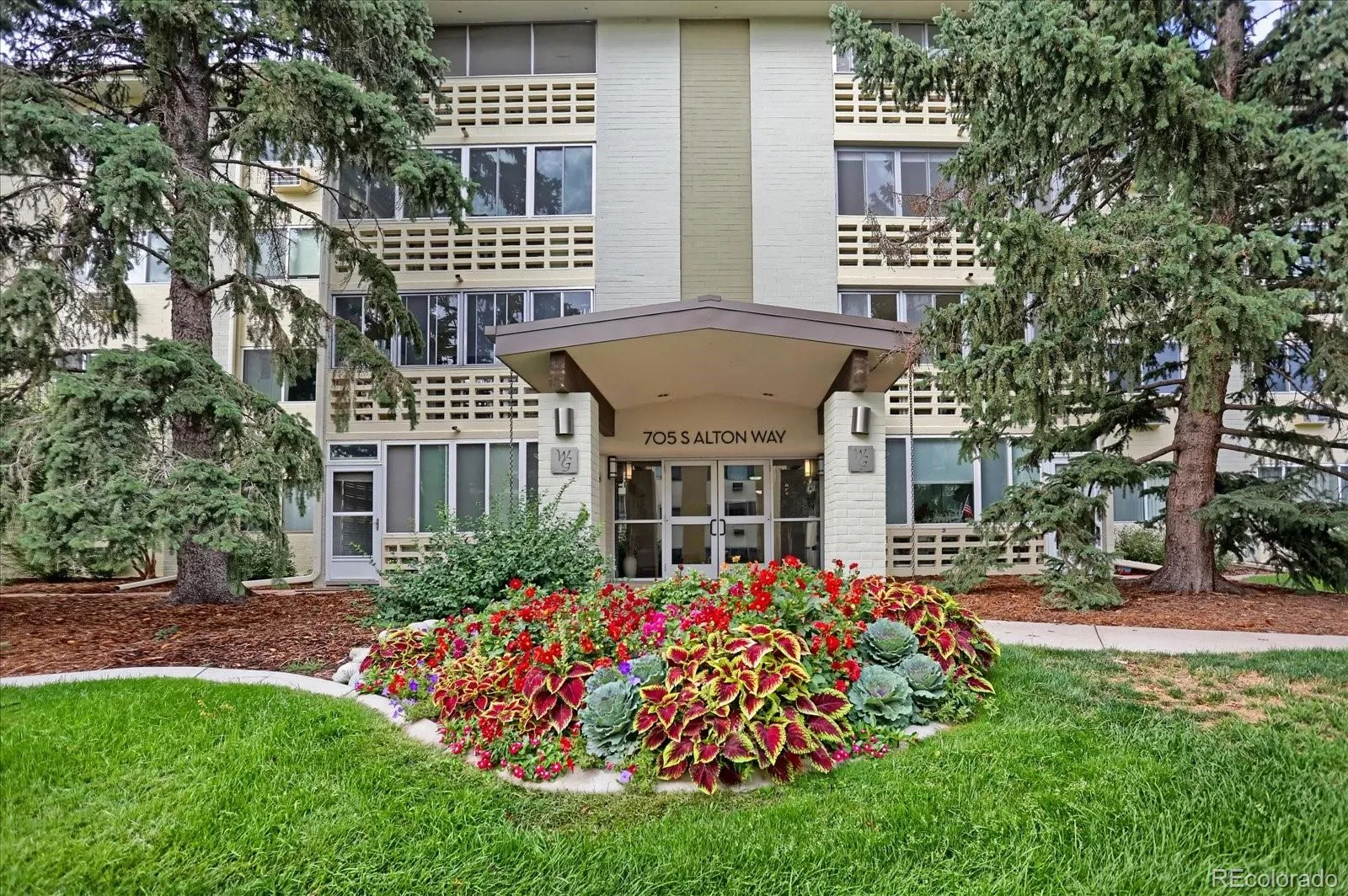 705 S Alton Way #5B Denver CO 80247 | MLS #REC9522474 08282026151619 1600 2