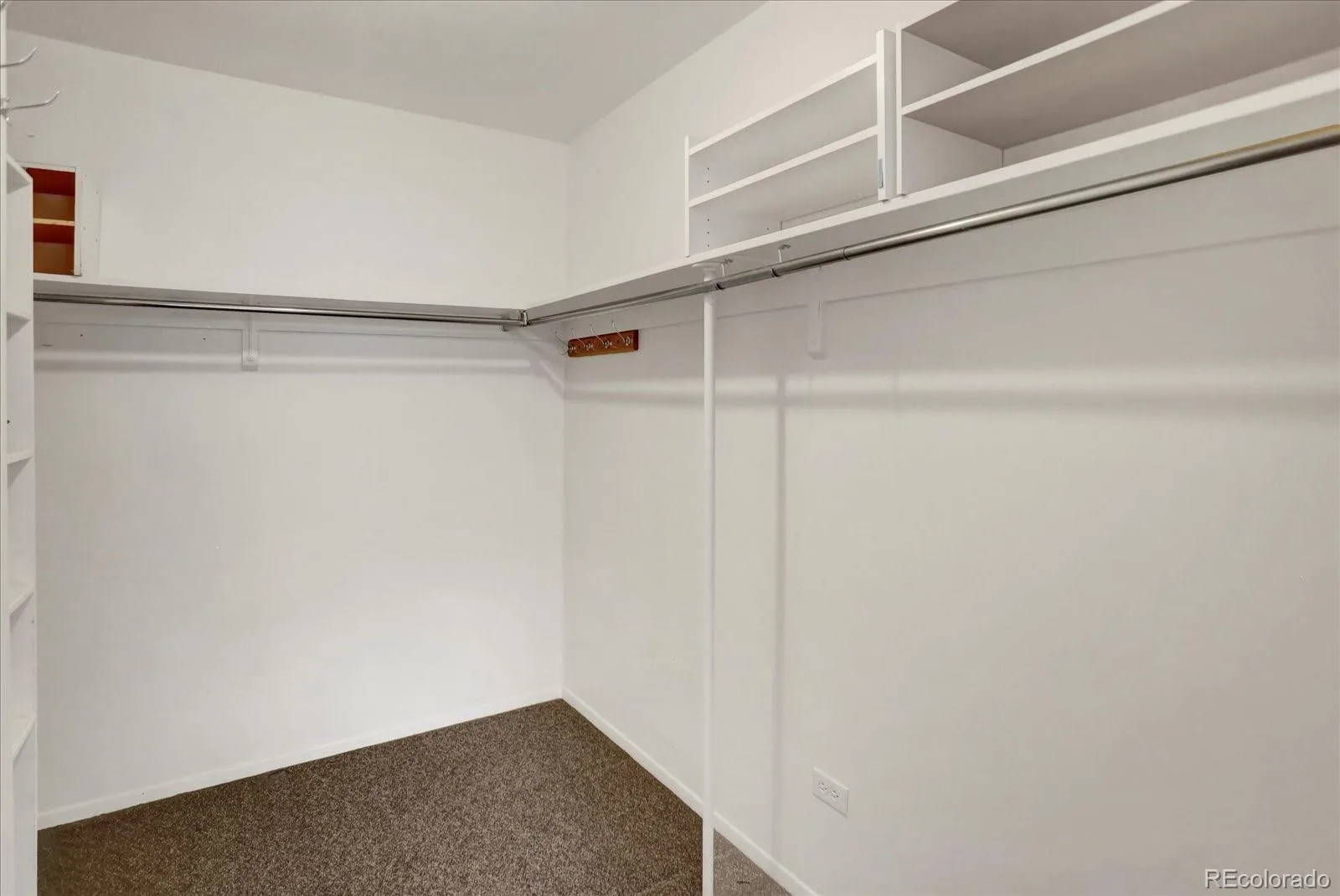 705 S Alton Way #5B Denver CO 80247 | MLS #REC9522474 08282026151619 1600 27