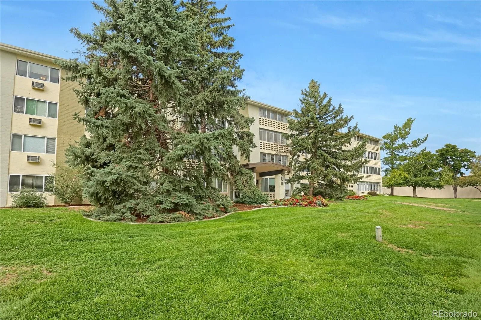 705 S Alton Way #5B Denver CO 80247 | MLS #REC9522474 08282026151619 1600 29