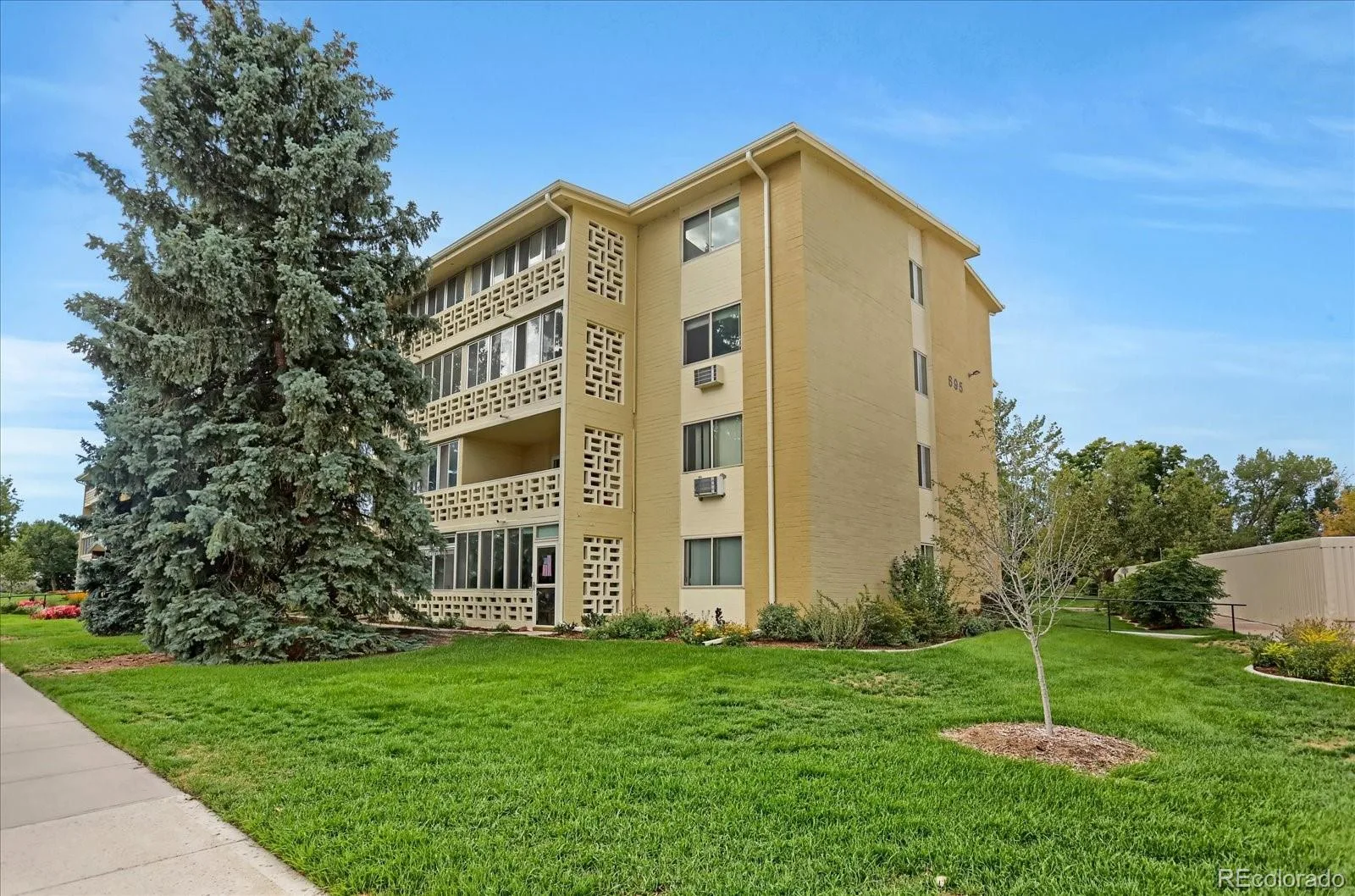 705 S Alton Way #5B Denver CO 80247 | MLS #REC9522474 08282026151619 1600 30