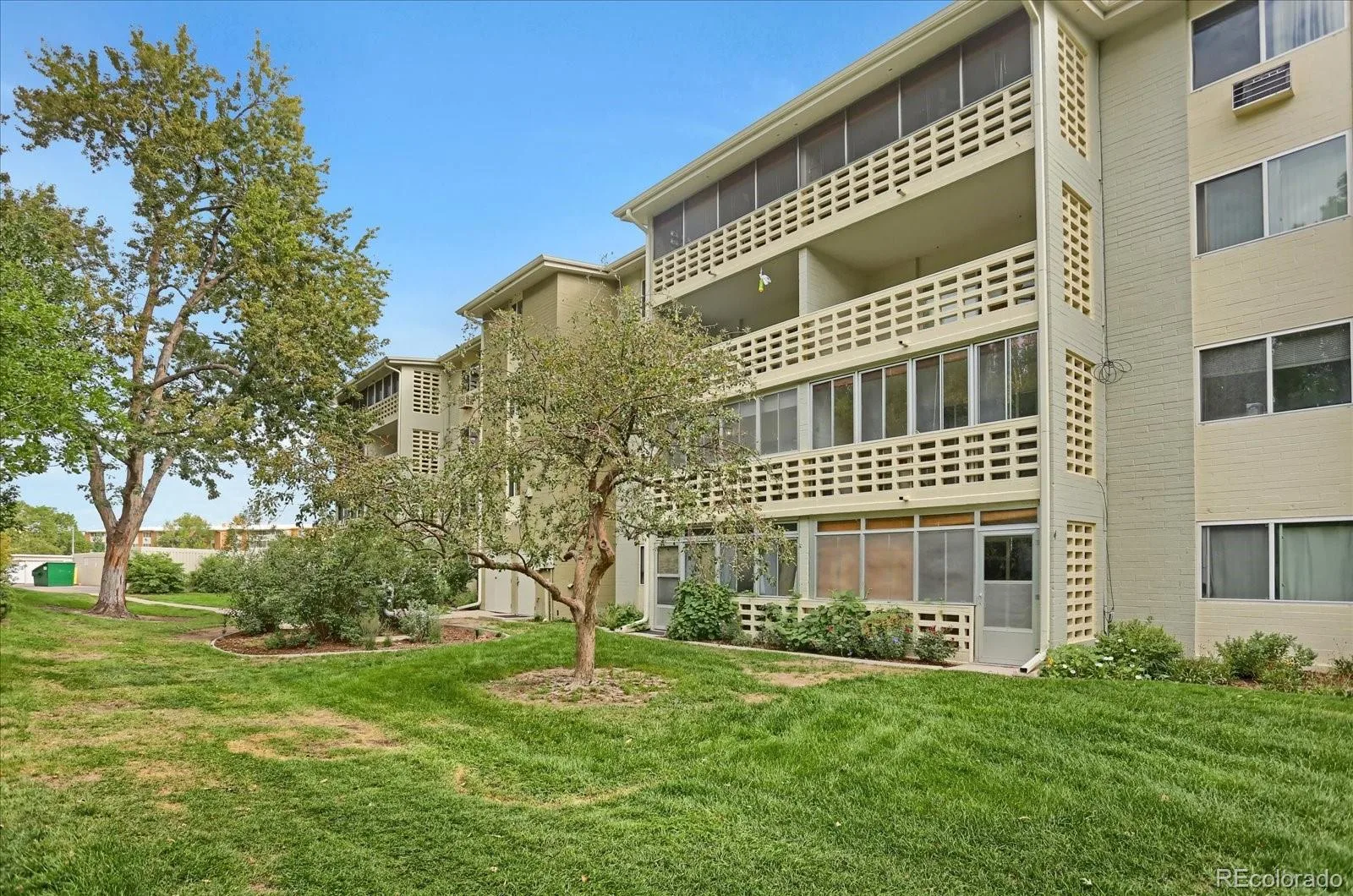 705 S Alton Way #5B Denver CO 80247 | MLS #REC9522474 08282026151619 1600 32