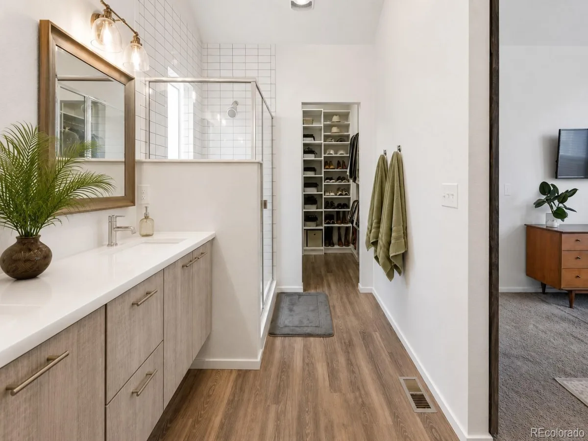 1933 W 66th Avenue Denver CO 80221 | MLS #REC9524345 08032026234741 1200 26