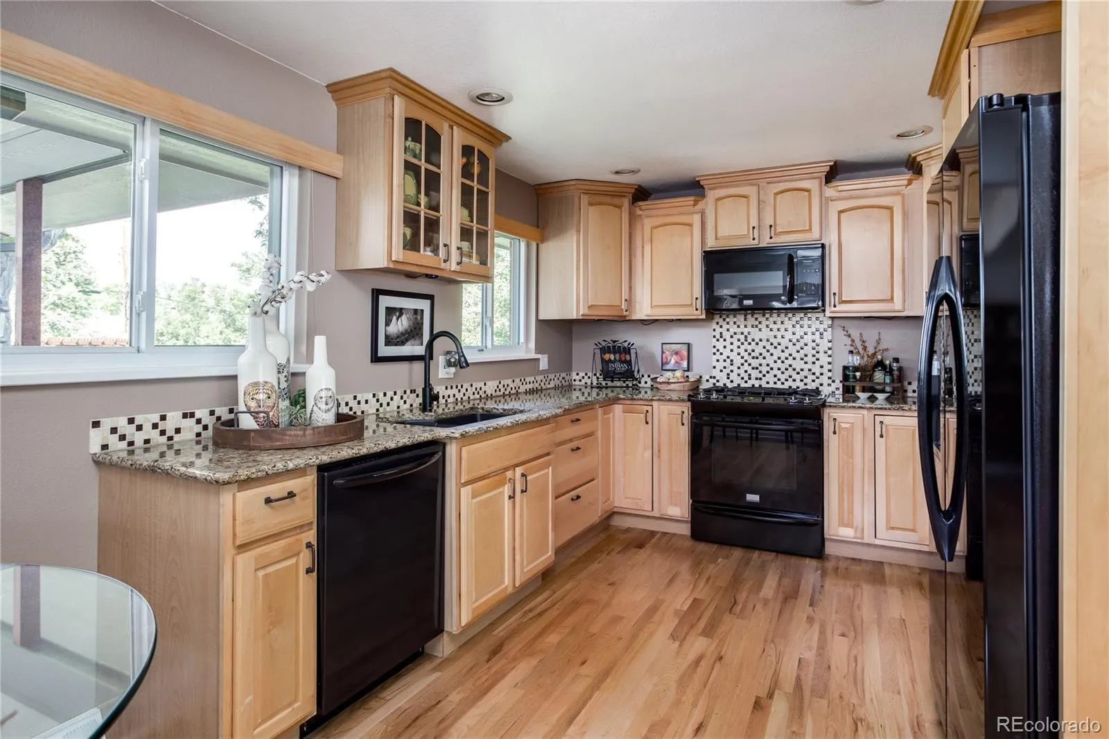 7095 S Cherry Drive Centennial CO 80122 MLS #REC9524912 04222026003937 1600 10