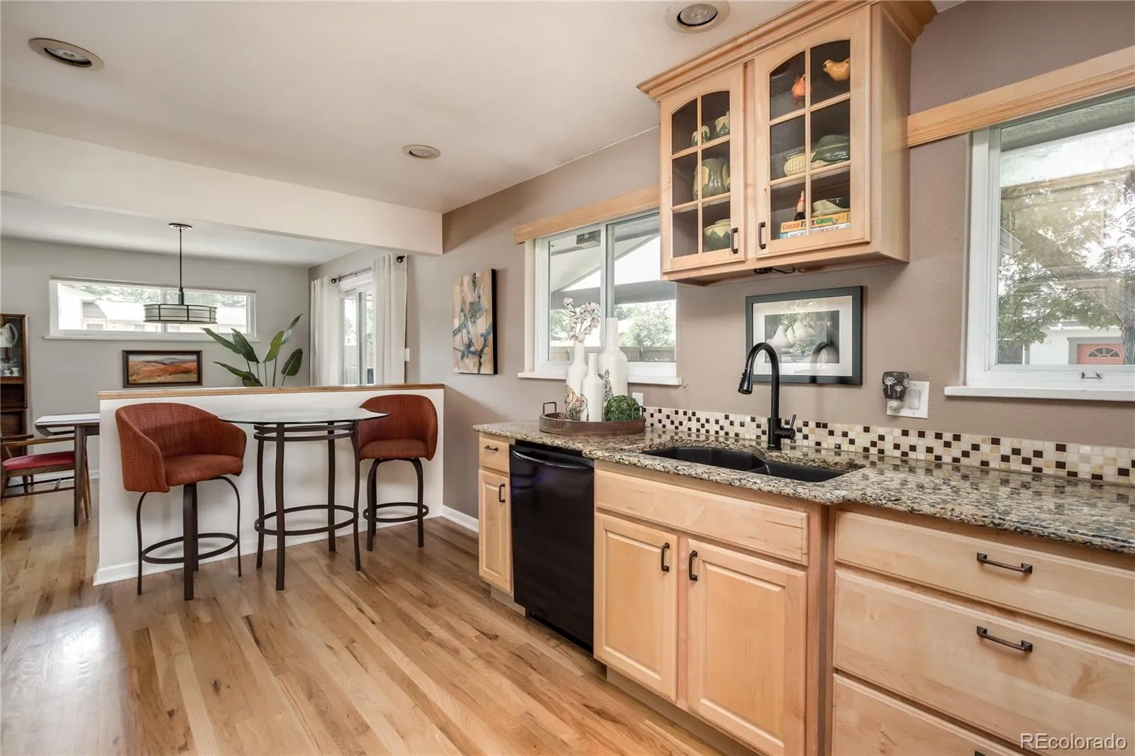 7095 S Cherry Drive Centennial CO 80122 MLS #REC9524912 04222026003937 1600 13