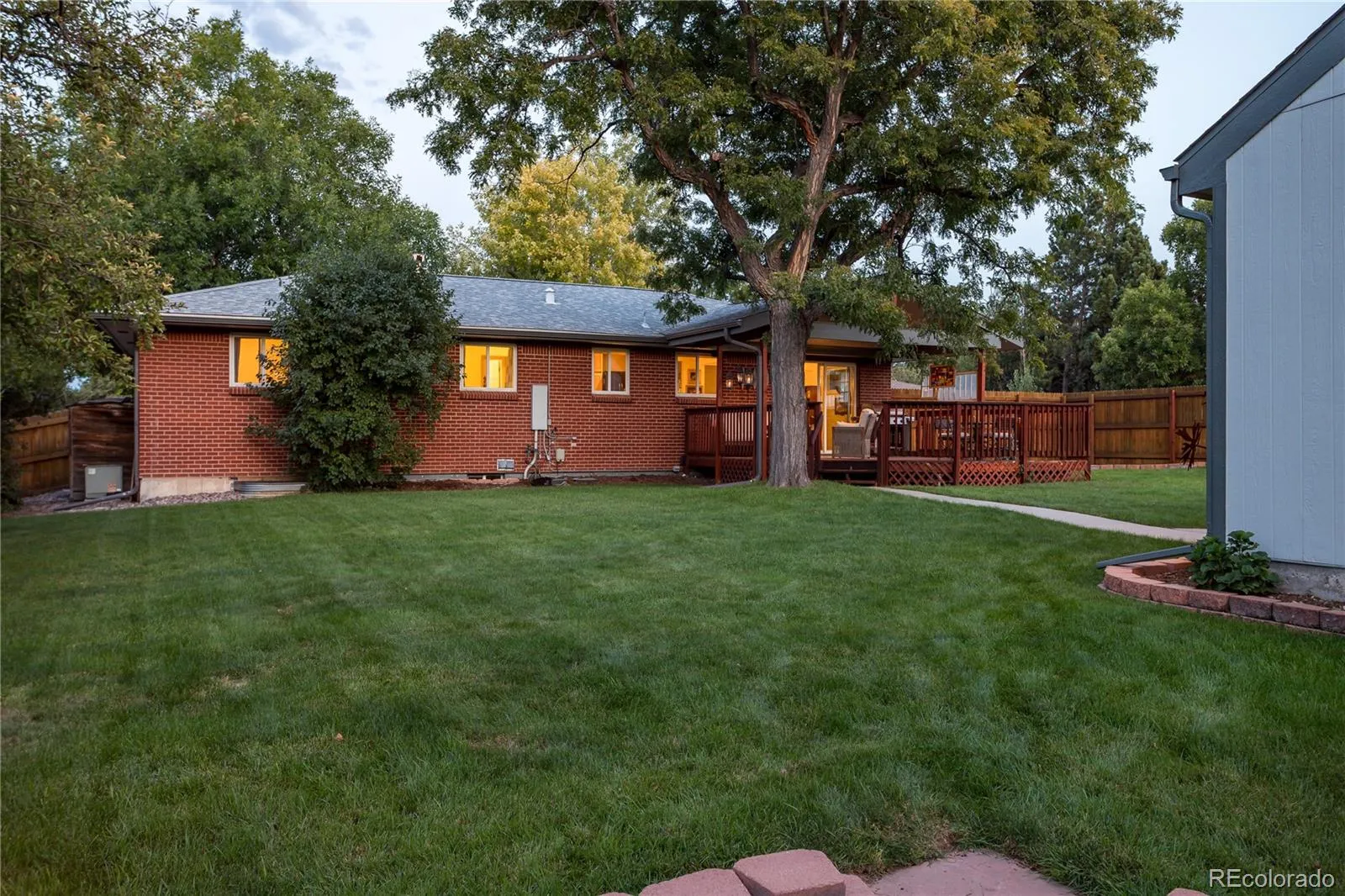 7095 S Cherry Drive Centennial CO 80122 MLS #REC9524912 04222026003937 1600 36