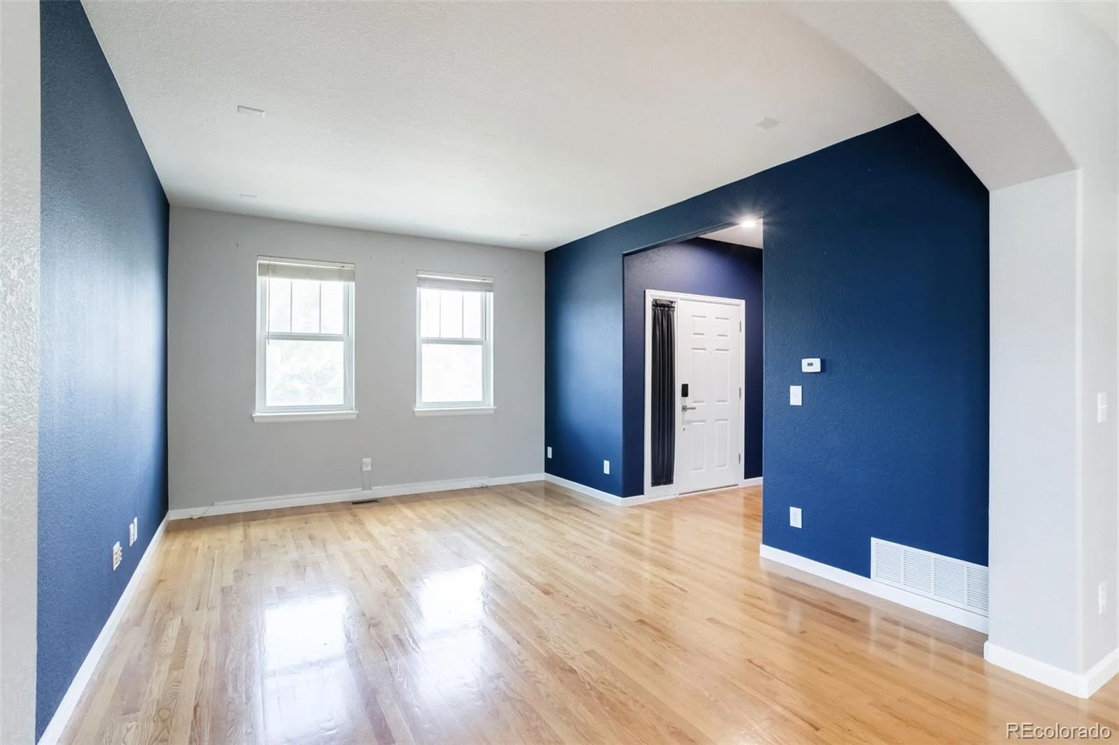 23872 E Alabama Drive Aurora CO 80018 | MLS #REC9525287 06122026081400 1600 4