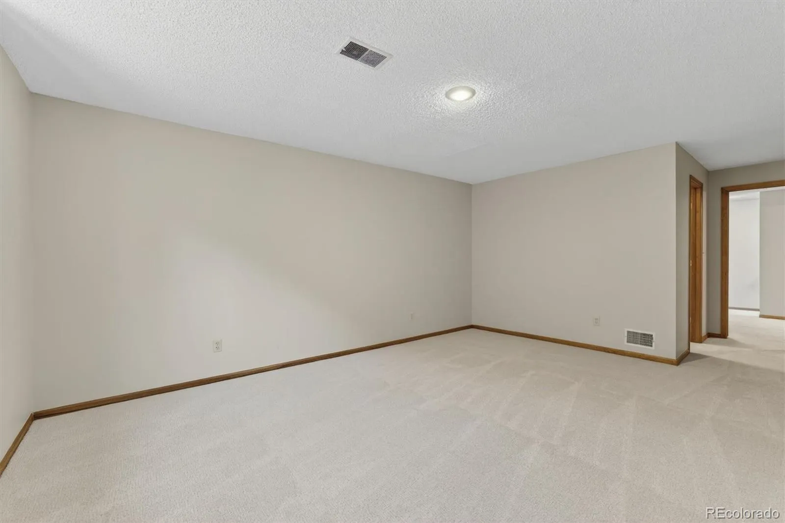 3333 E Florida Avenue #103 Denver CO 80210 MLS #REC9525368 05132026232944 1600 33